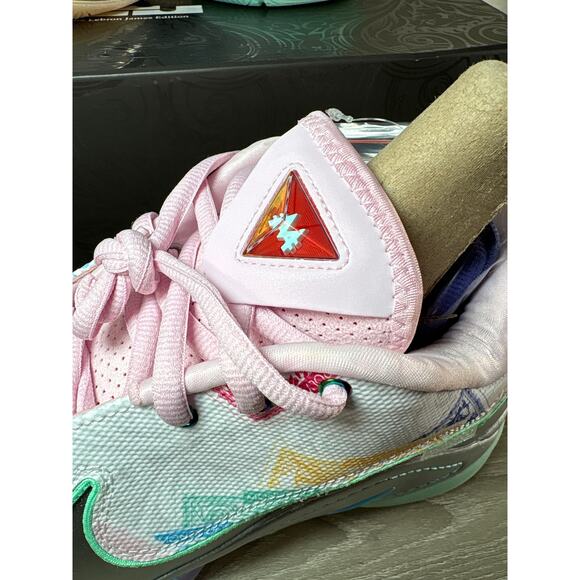 Nike LeBron XXII QS Monopoly-‎ FZ1097- White Pink Blue Green- Men\'s 10- NIB main image 4